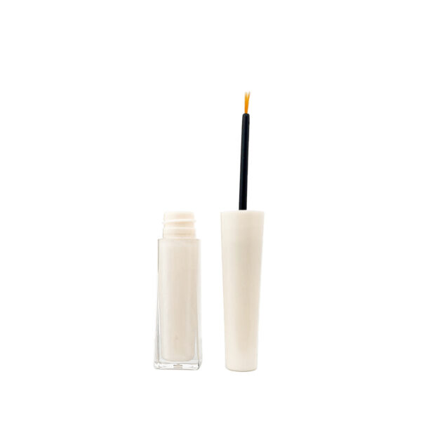 Liquid eyeliner pen