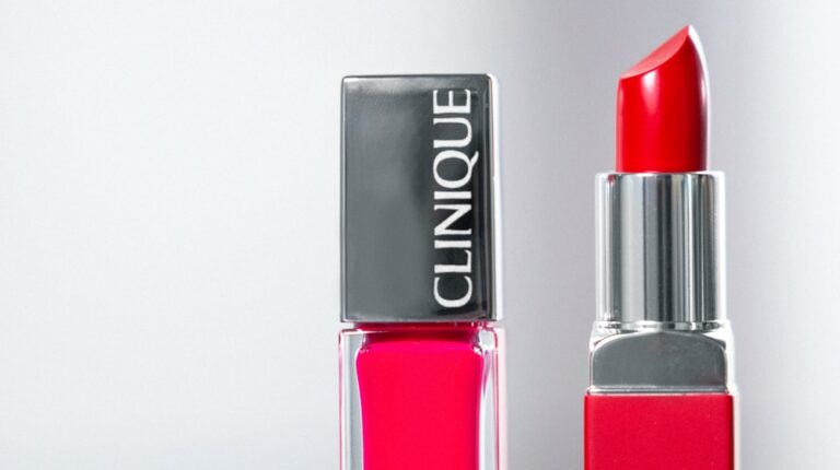 How to Choose the Right Lipstick Tube for Your Brand