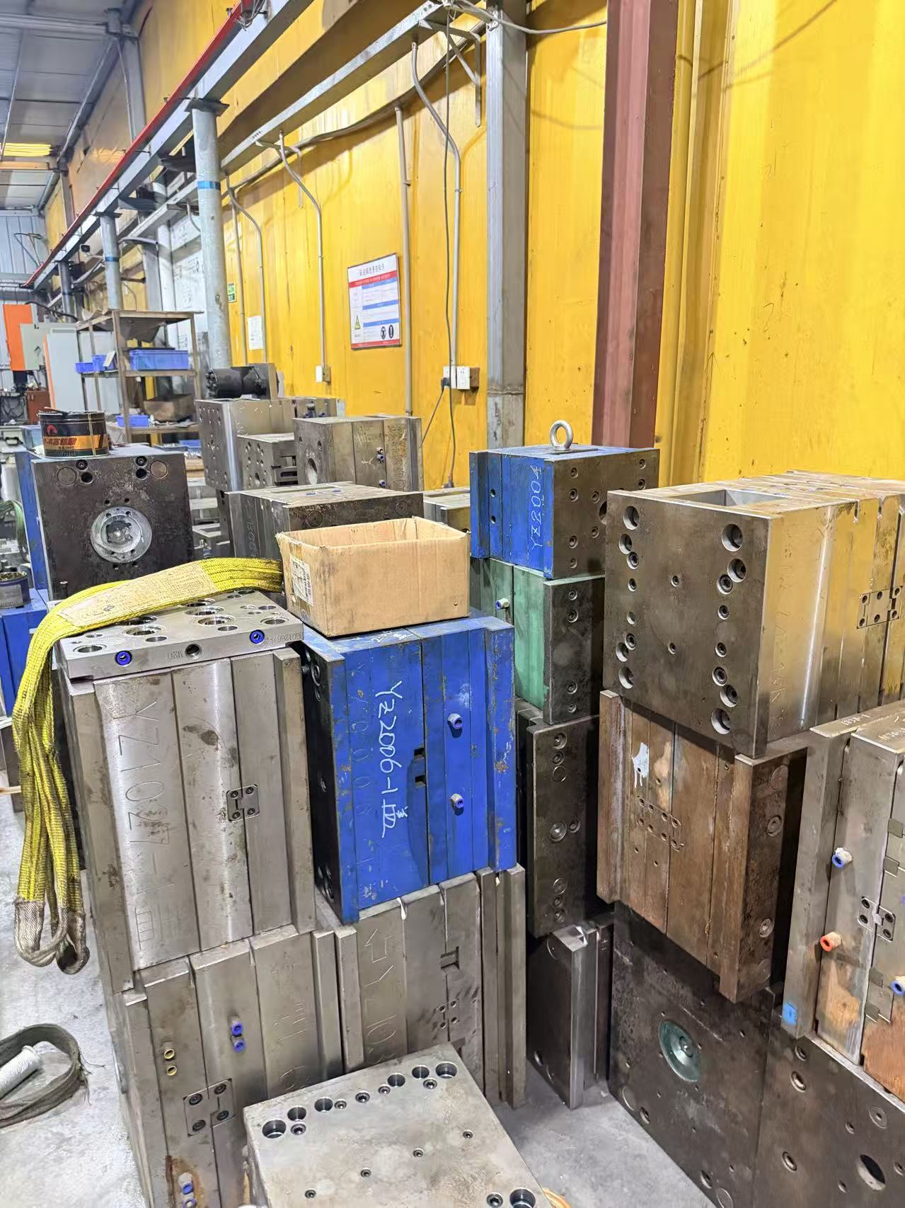 100,000-Class
Clean Workshop